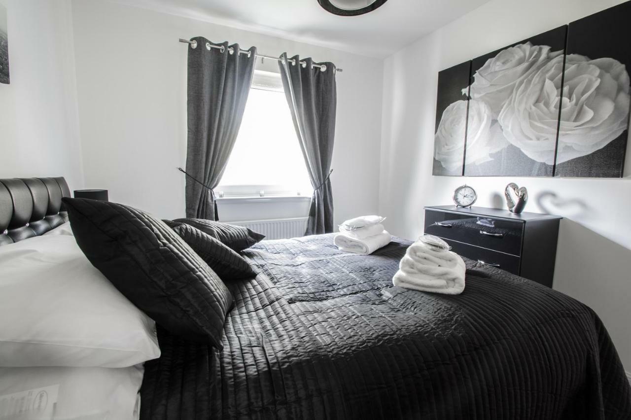 Orange Town House - Shaw Road, Only 6 Minutes To City Centre Aberdeen Exterior foto
