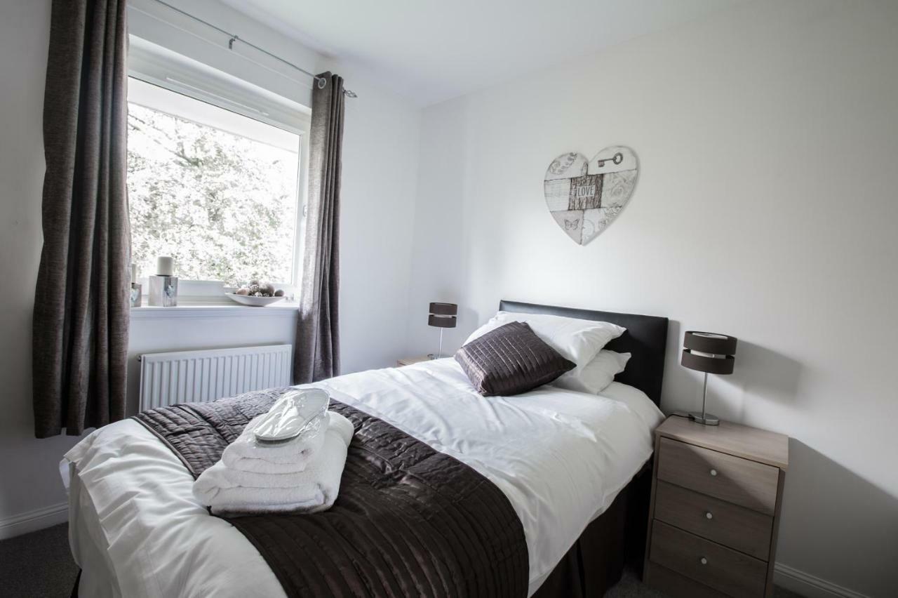 Orange Town House - Shaw Road, Only 6 Minutes To City Centre Aberdeen Exterior foto