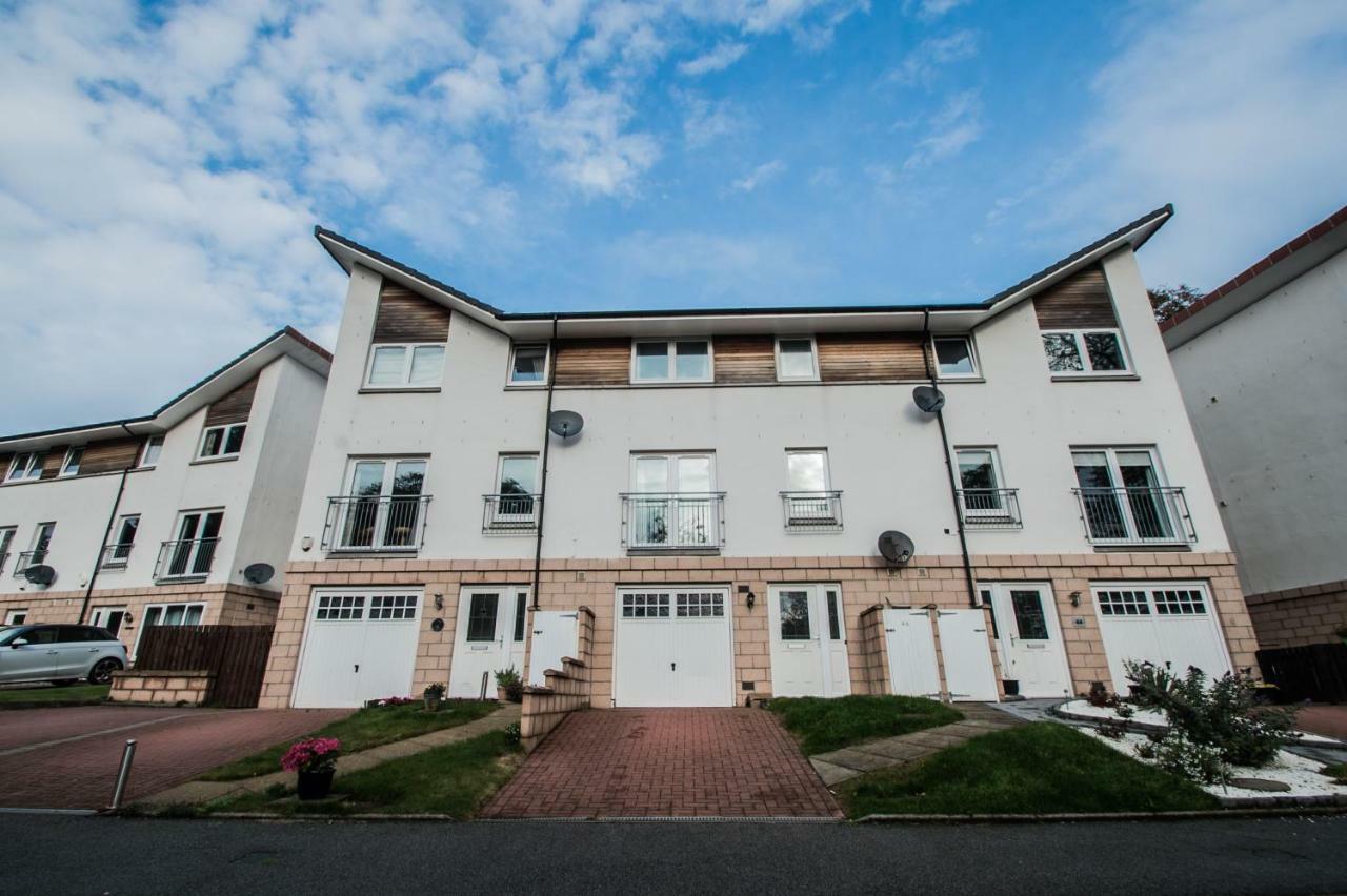 Orange Town House - Shaw Road, Only 6 Minutes To City Centre Aberdeen Exterior foto